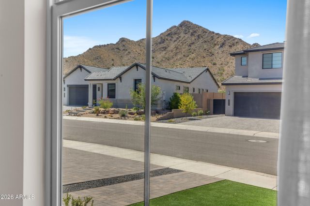 33939 N MALPAIS HILLS Trail, Queen Creek, AZ 85144