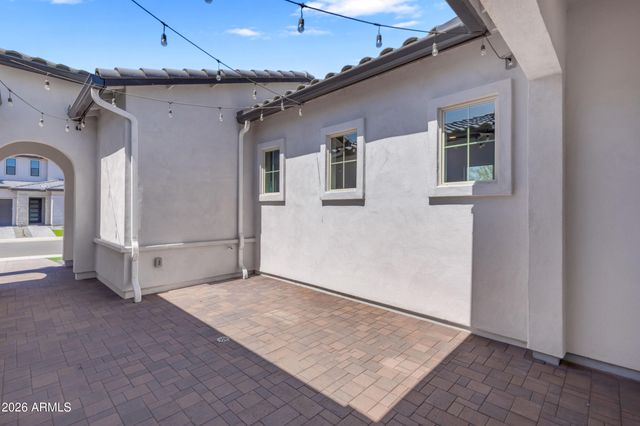 33939 N MALPAIS HILLS Trail, Queen Creek, AZ 85144