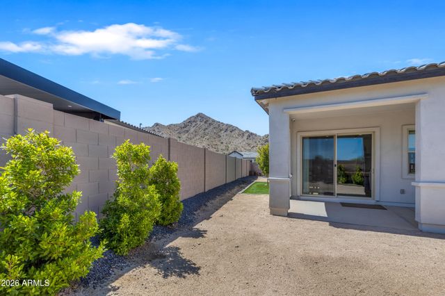 33939 N MALPAIS HILLS Trail, Queen Creek, AZ 85144