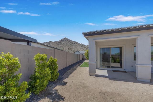33939 N MALPAIS HILLS Trail, Queen Creek, AZ 85144