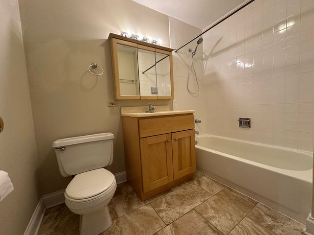 4633 N Kenmore Avenue 1S, Chicago, IL 60640