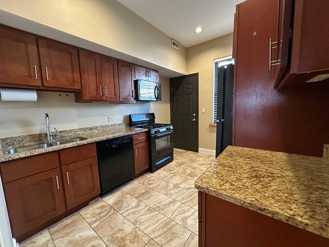 4633 N Kenmore Avenue 1S, Chicago, IL 60640