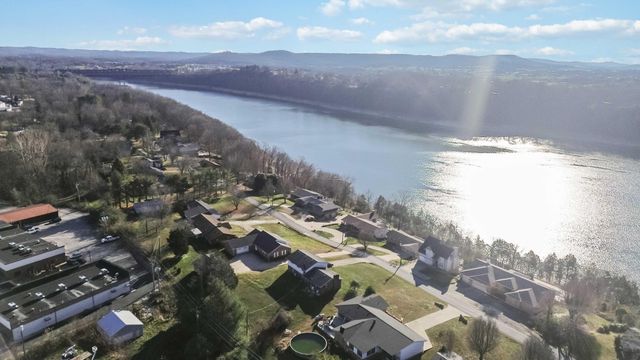 275 Lakeview Drive, Somerset, KY 42503