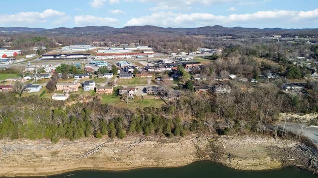 275 Lakeview Drive, Somerset, KY 42503