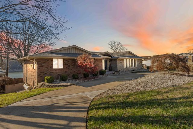 275 Lakeview Drive, Somerset, KY 42503