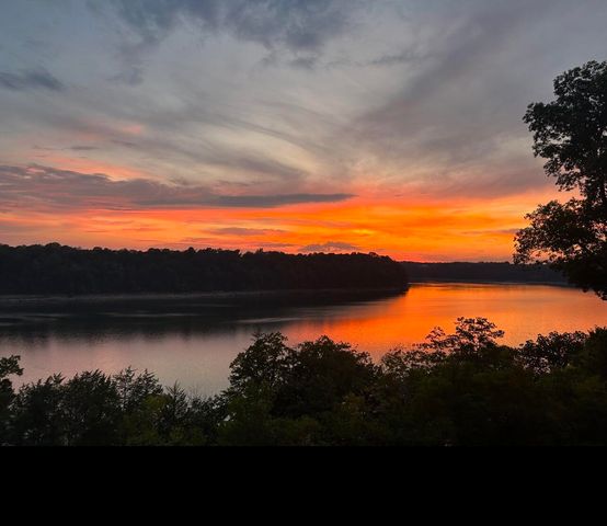 275 Lakeview Drive, Somerset, KY 42503