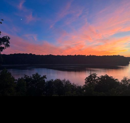 275 Lakeview Drive, Somerset, KY 42503