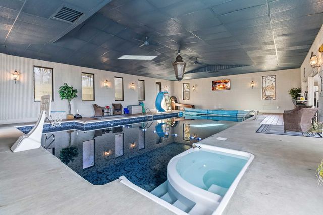 275 Lakeview Drive, Somerset, KY 42503