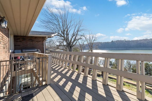 275 Lakeview Drive, Somerset, KY 42503