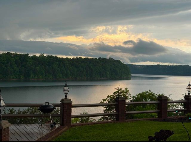 275 Lakeview Drive, Somerset, KY 42503