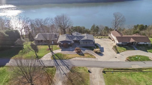 275 Lakeview Drive, Somerset, KY 42503