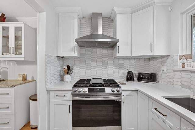 70 West Street C4, Harrison, NY 10528