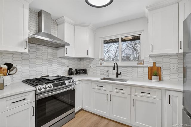 70 West Street C4, Harrison, NY 10528