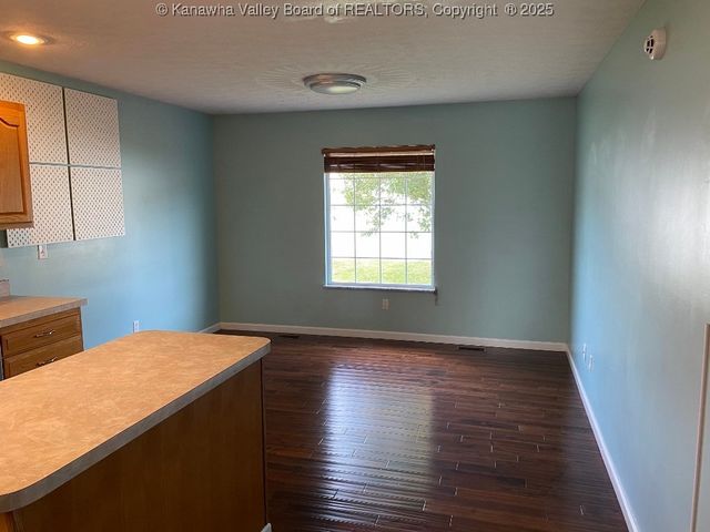 308 Spicywood Drive, Milton, WV 25541