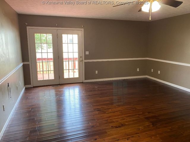 308 Spicywood Drive, Milton, WV 25541