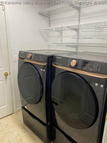 308 Spicywood Drive, Milton, WV 25541