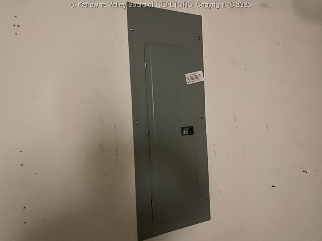 308 Spicywood Drive, Milton, WV 25541