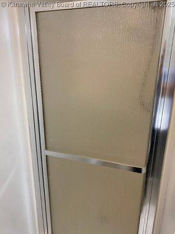 308 Spicywood Drive, Milton, WV 25541