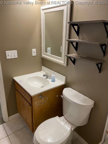 308 Spicywood Drive, Milton, WV 25541