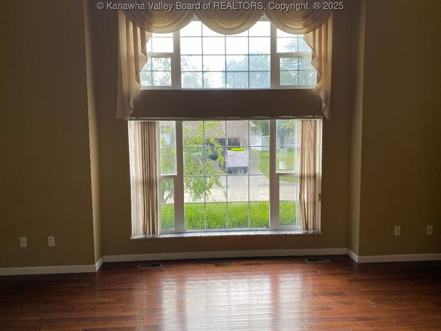 308 Spicywood Drive, Milton, WV 25541