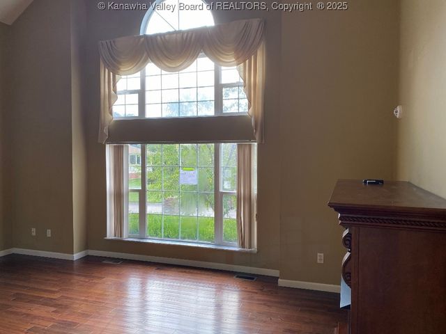 308 Spicywood Drive, Milton, WV 25541