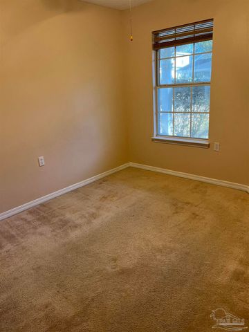 192 Wildflower Ln, Pensacola, FL 32514