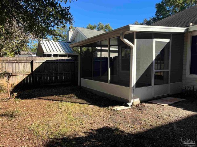 192 Wildflower Ln, Pensacola, FL 32514