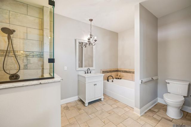 14482 Bon Dickey Dr, Baton Rouge, LA 70818