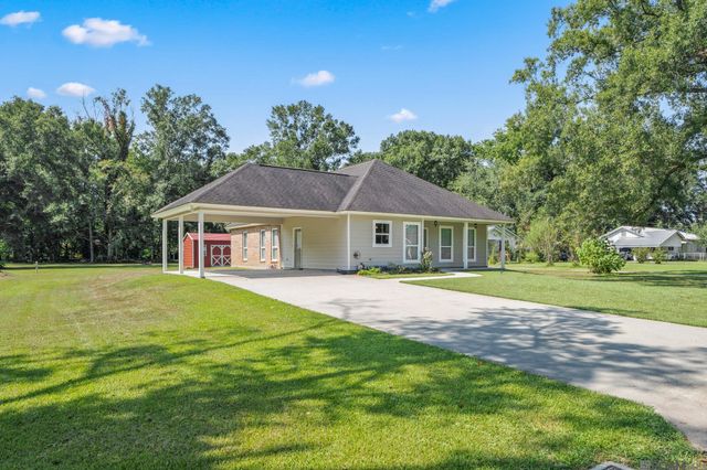 14482 Bon Dickey Dr, Baton Rouge, LA 70818