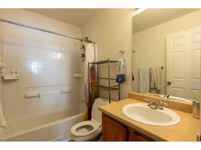 3547 Maplewood Ln, Johnstown, CO 80534