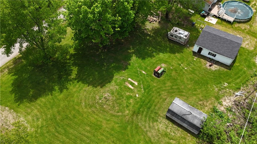 2975 N 1st St, Jamestown - Cra, PA 16134