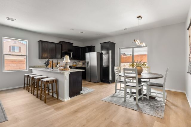 3543 Covered Wagon Road NE, Rio Rancho, NM 87144