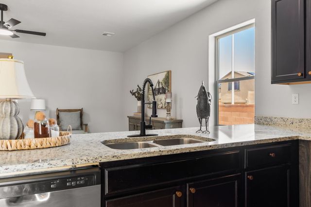 3543 Covered Wagon Road NE, Rio Rancho, NM 87144