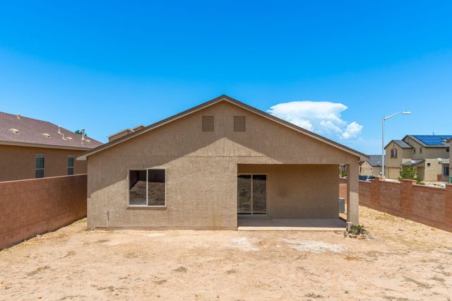3543 Covered Wagon Road NE, Rio Rancho, NM 87144