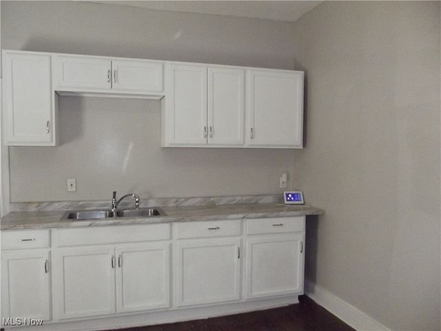 2624 E 112th Street Down, Cleveland, OH 44104