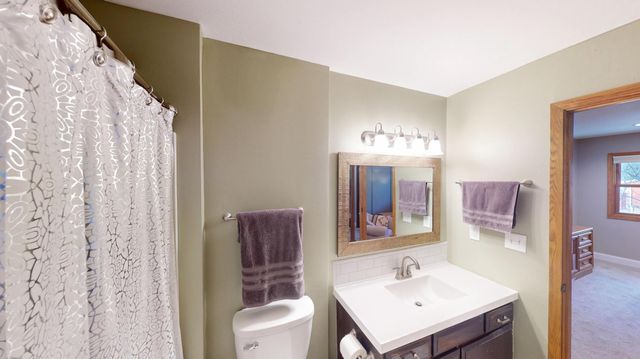 1210 Oak Avenue N, Onalaska, WI 54650