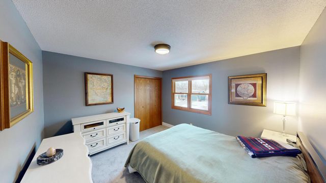 1210 Oak Avenue N, Onalaska, WI 54650