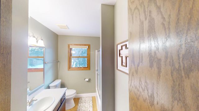 1210 Oak Avenue N, Onalaska, WI 54650