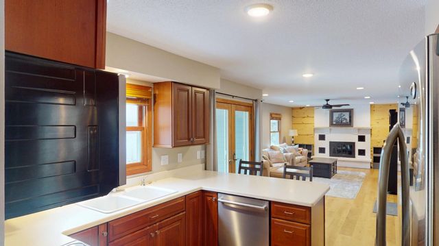 1210 Oak Avenue N, Onalaska, WI 54650