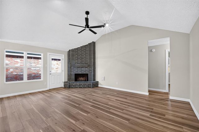 2031 Hickory Glen Drive, Missouri City, TX 77489