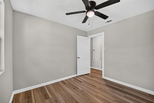 2031 Hickory Glen Drive, Missouri City, TX 77489