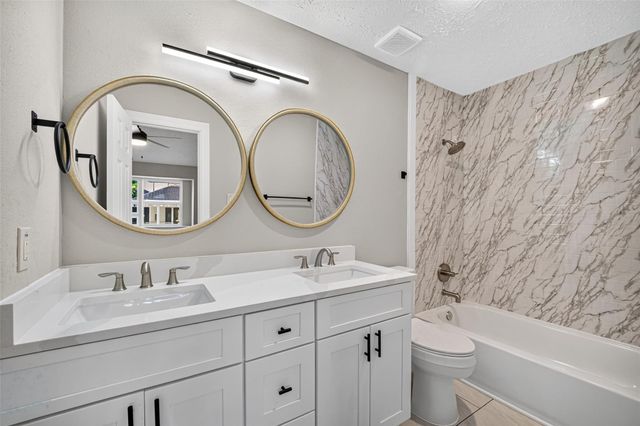 2031 Hickory Glen Drive, Missouri City, TX 77489