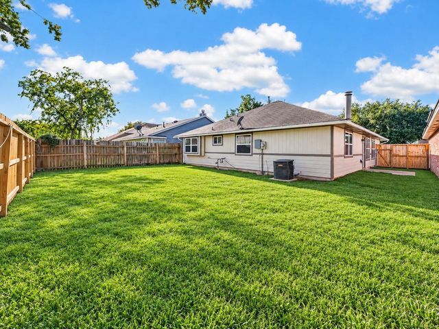 2031 Hickory Glen Drive, Missouri City, TX 77489