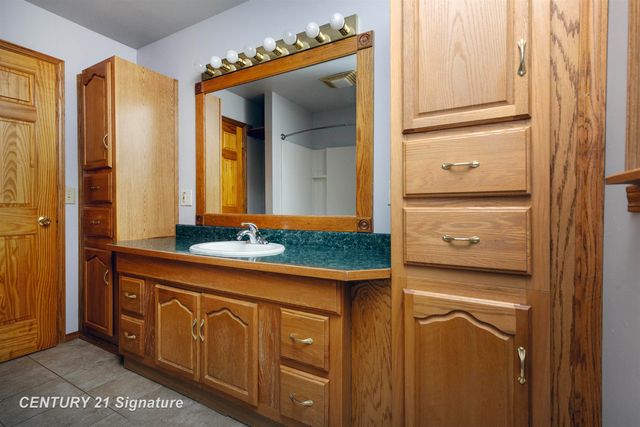 6867 S 3 Mile Road, Bay City, MI 48706