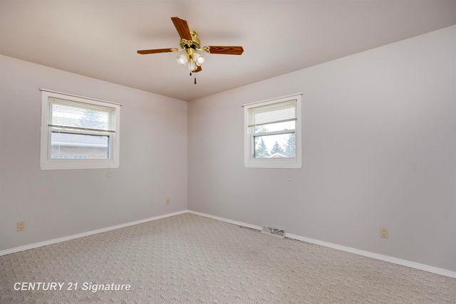 6867 S 3 Mile Road, Bay City, MI 48706