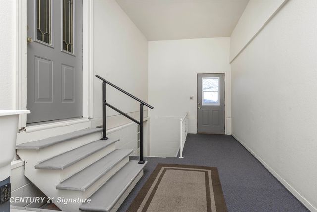 6867 S 3 Mile Road, Bay City, MI 48706