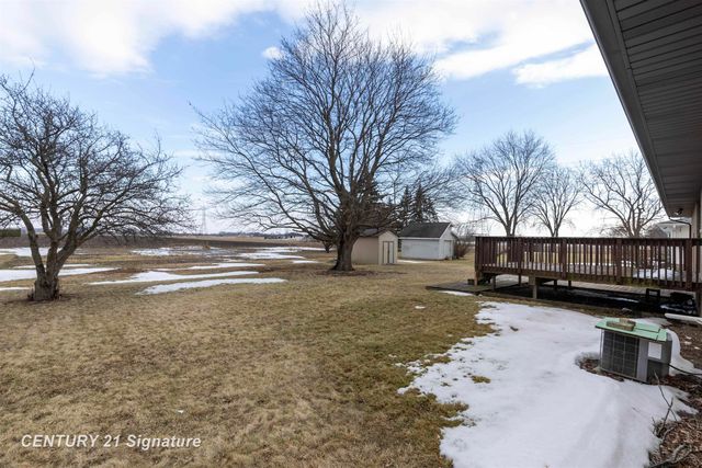 6867 S 3 Mile Road, Bay City, MI 48706