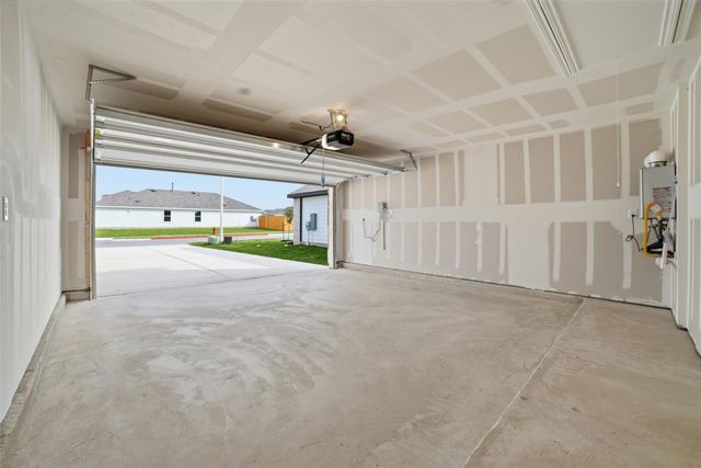 331 Mustang Lake CIR, Buda, TX 78610