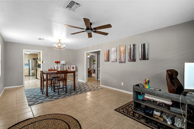 7440 Brentwood Circle, Woodway, TX 76712