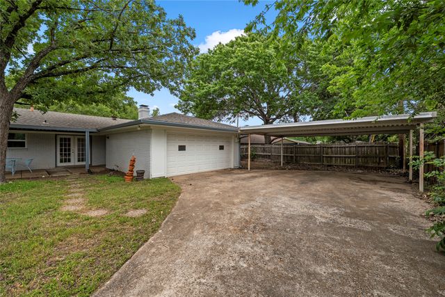 7440 Brentwood Circle, Woodway, TX 76712